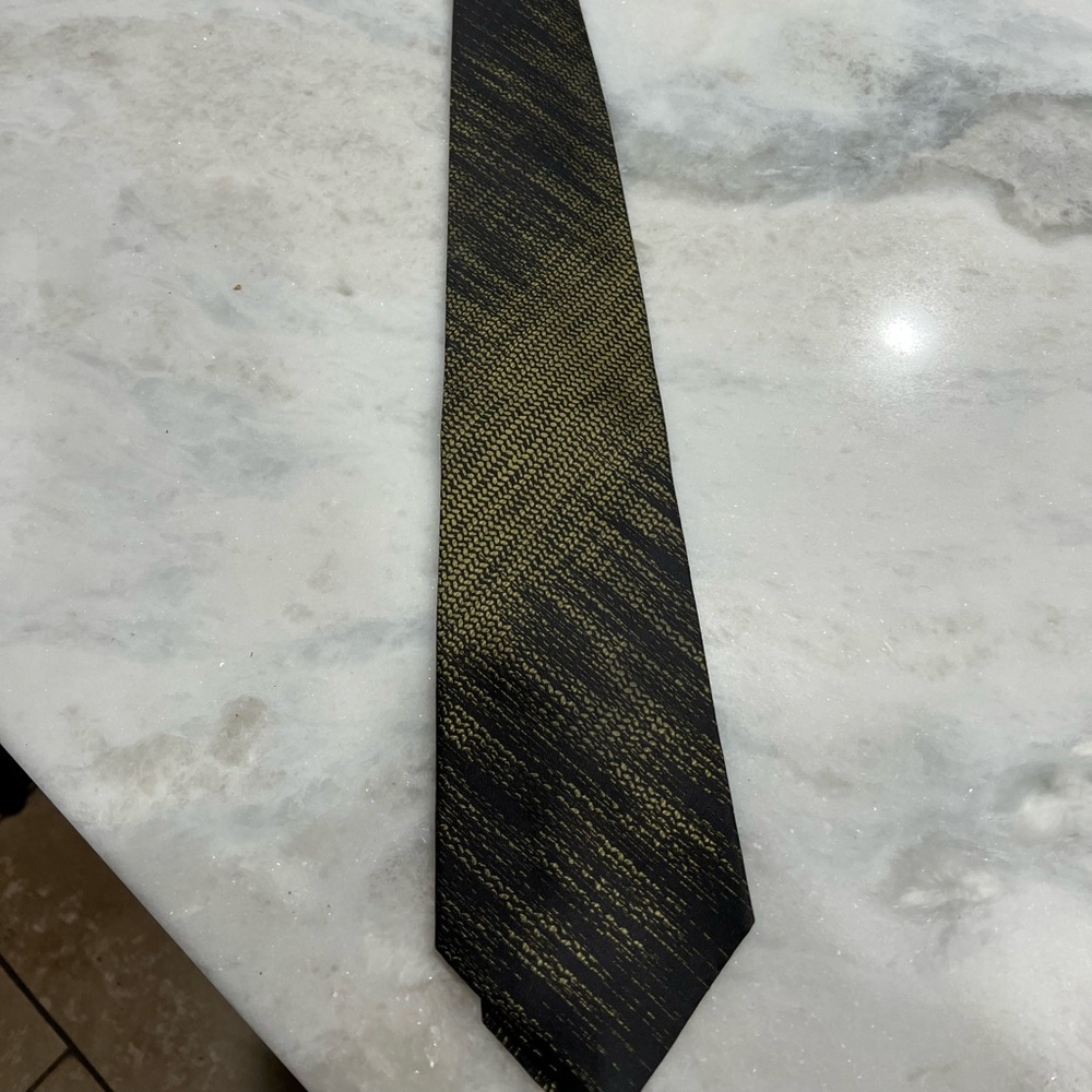 Dolce & Gabanna Tie